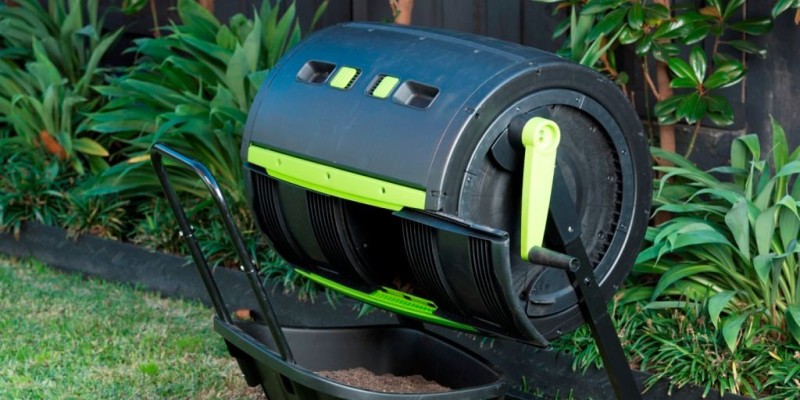Compost bins & tumblers